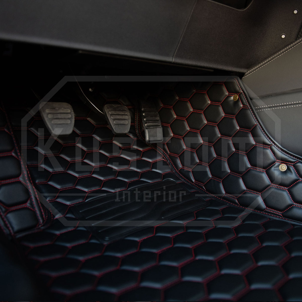 2024+ Ford Mustang S650 Honeycomb Leather Floor Mat