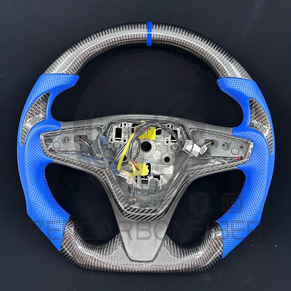 2016+ Chevrolet Cruze/Malibu Carbon Fiber Steering Wheel