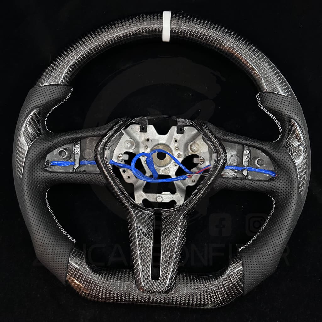 2017+ Infiniti Q60/2018+ Q50 Carbon Fiber Steering Wheel