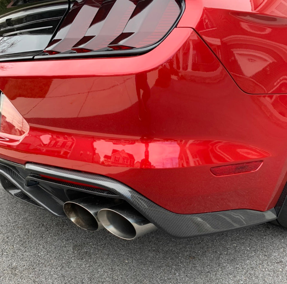 Carbon fiber rear diffuser for 2020-2022 Ford Mustang Shelby GT500