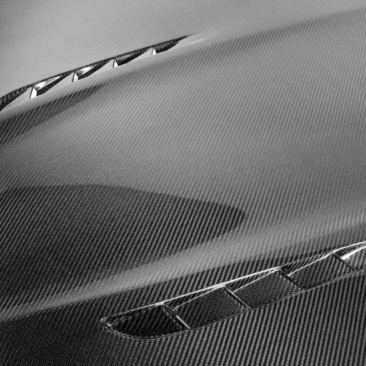 BT-Style Carbon Fiber hood for 2011-2016 5-series and 2013-2016 M5