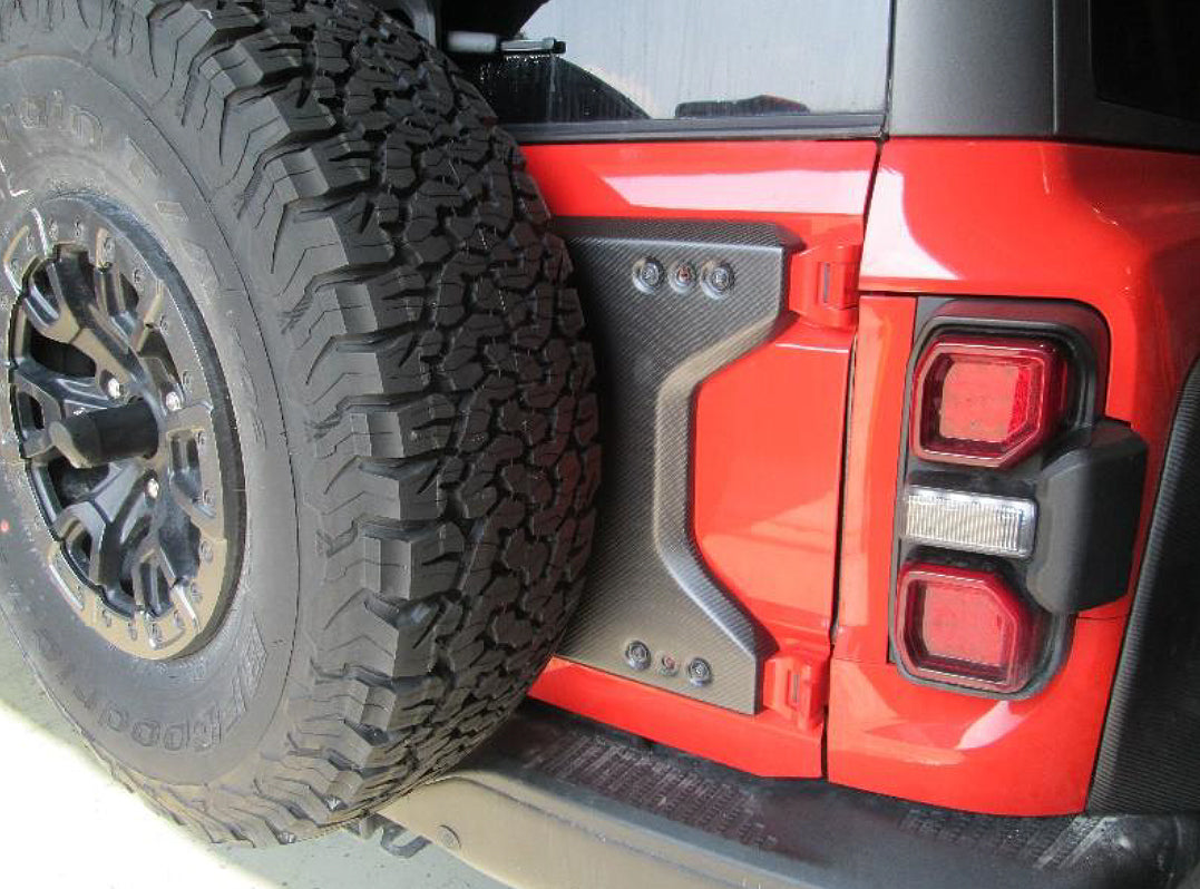 2022-24 Bronco Raptor Carbon Fiber Tailgate Applique - Gloss