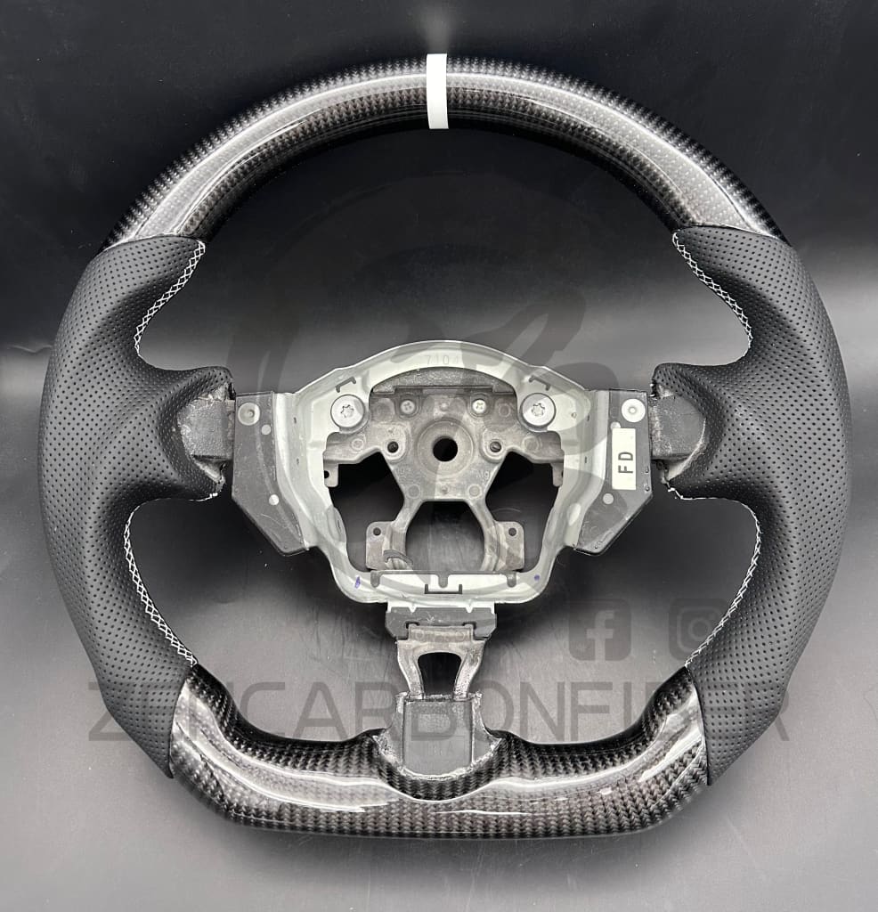 2009+ Nissan 370Z/Juke/09-14 Maxima Carbon Fiber Steering Wheel