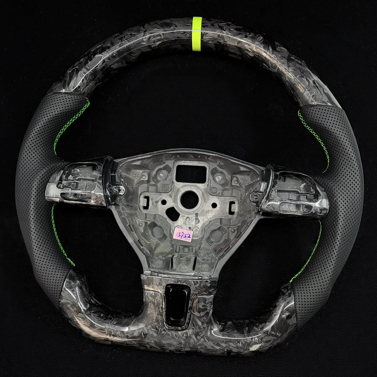 2010-2014 Volkswagen/VW MK6 Golf/Jetta/Passat Carbon Fiber Steering Wheel