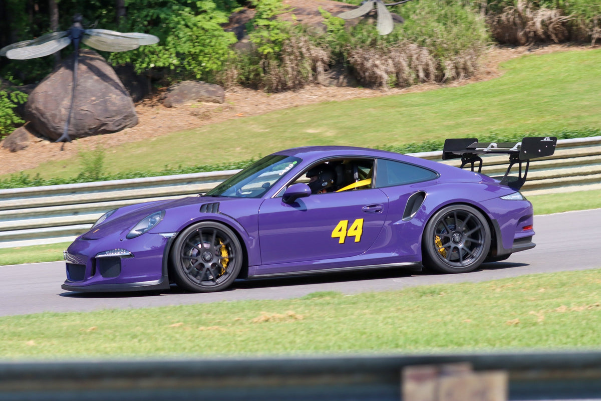 Universal Fitment GT-1000 Carbon Fiber Wing (No Pedestals)