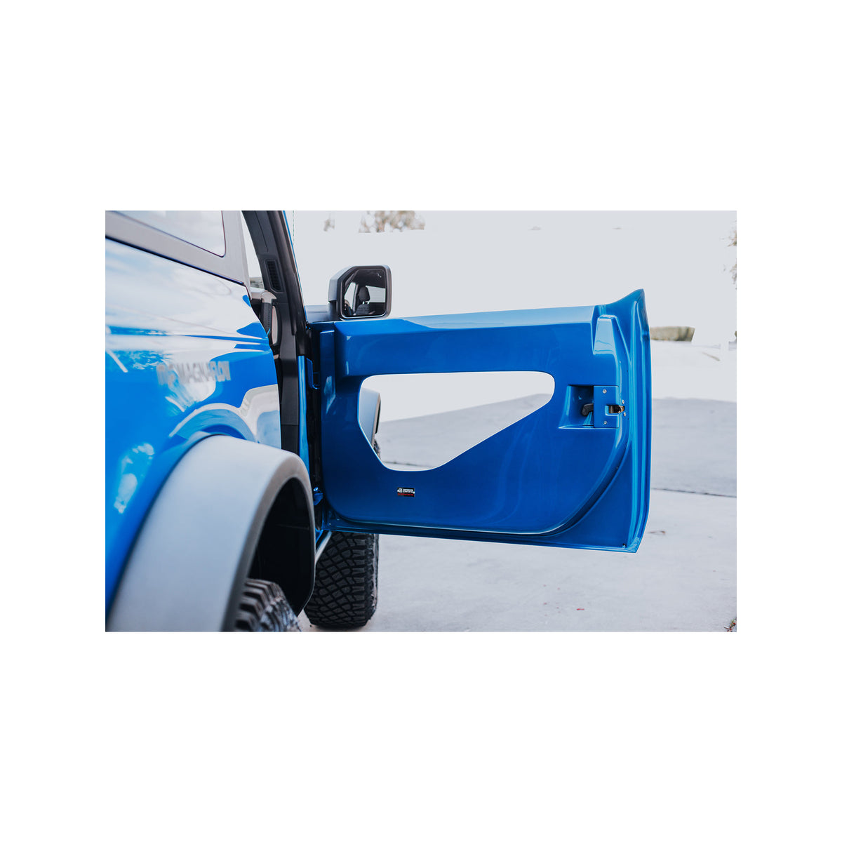 Fiberglass halo doors with carbon fiber inserts for 2021-2026 Ford Bronco 2DR