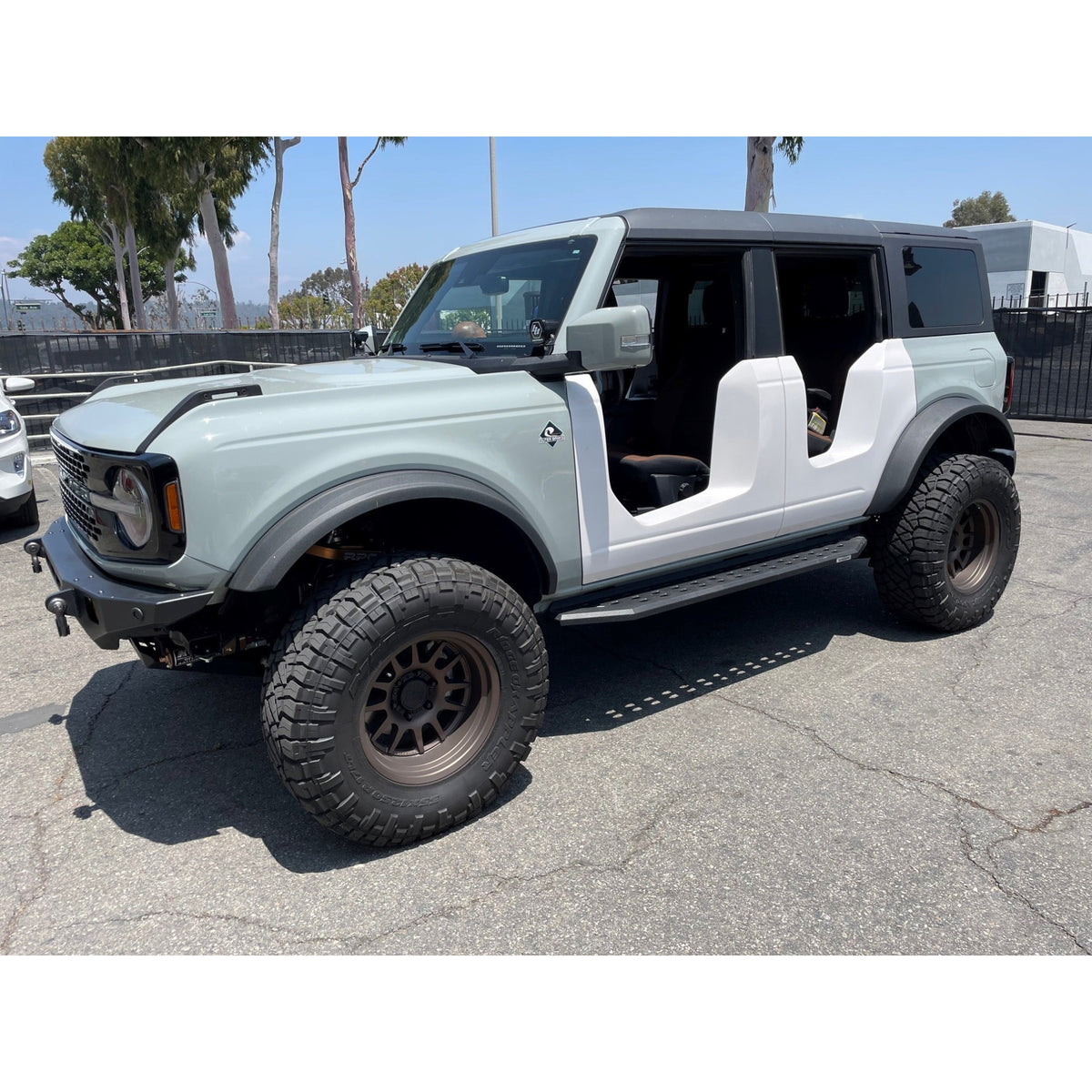 Fiberglass front Roadster doors for 2021-2026 Ford Bronco 4DR