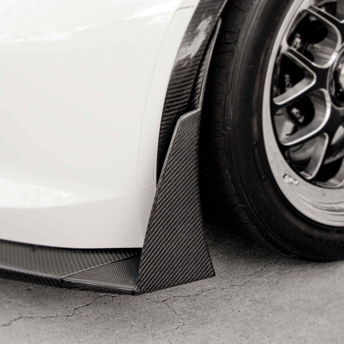 Carbon fiber front bumper canards for 2015-2019 Chevrolet Corvette C7 Z06