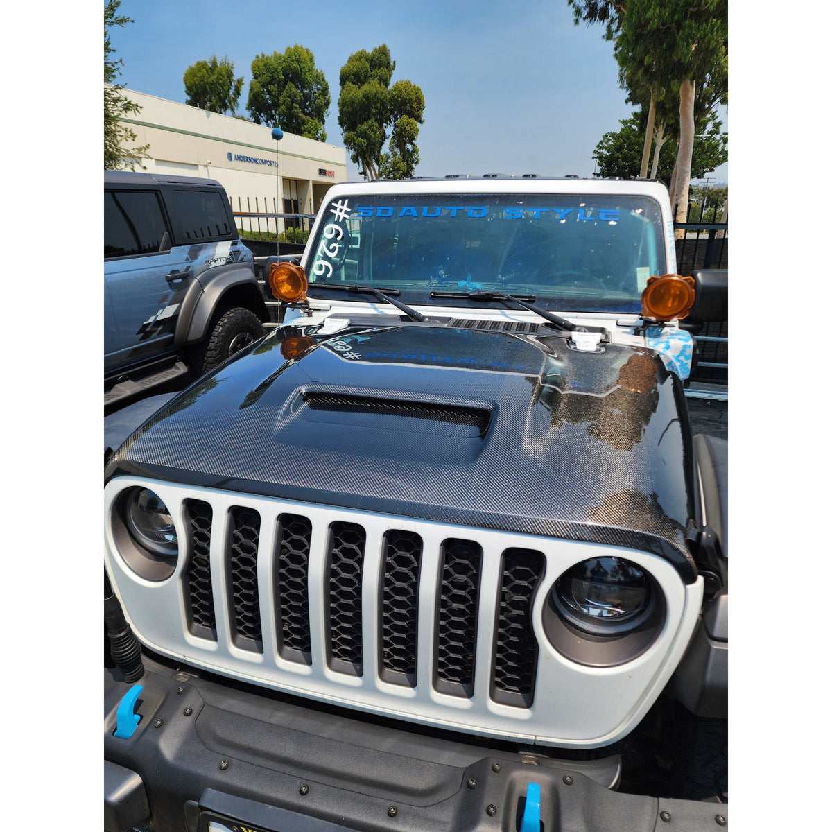 Style-MO carbon fiber hood for 2018-2026 Jeep Wrangler and Gladiator