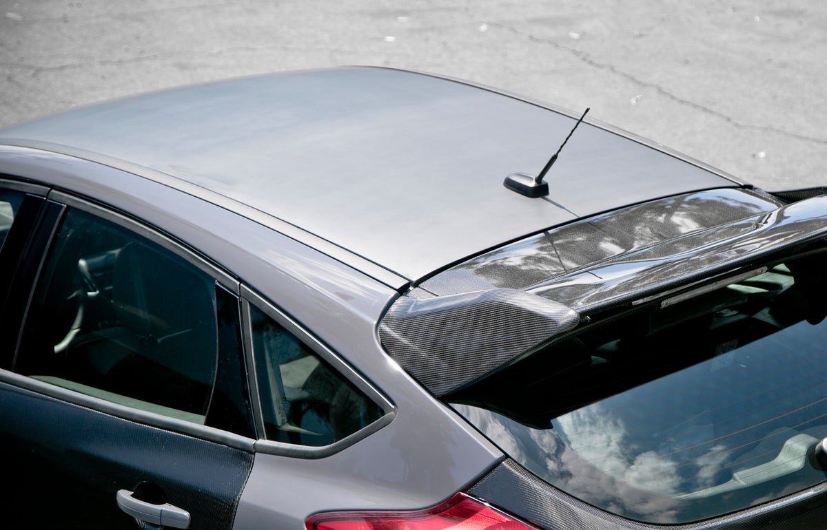 Dry carbon roof replacement for 2015-2018 Ford Focus HB