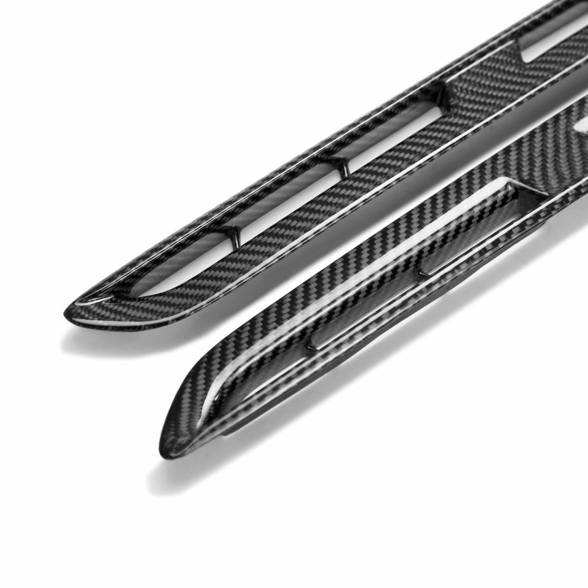 Carbon fiber front fender ducts for 2009-2024 Nissan GT-R