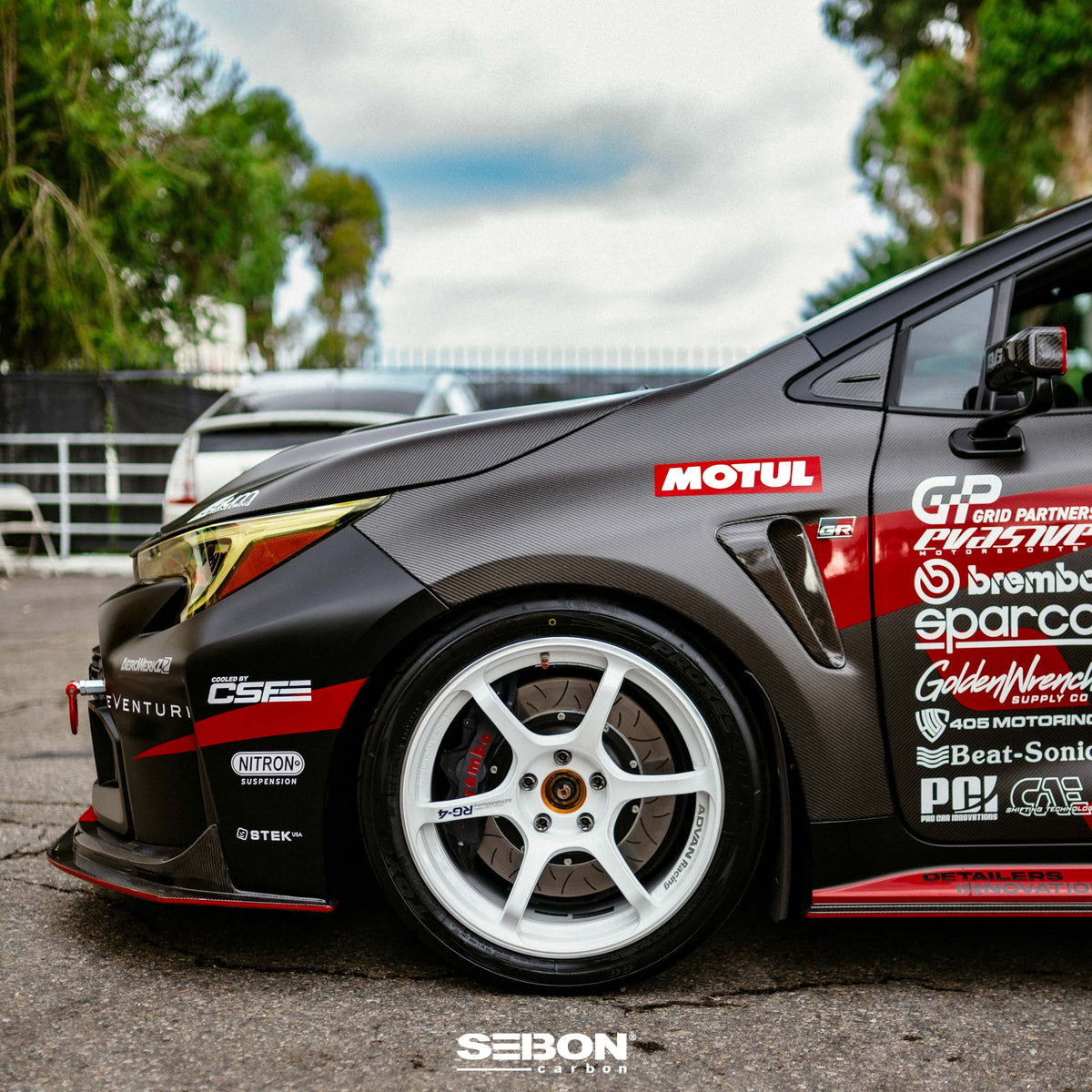 OEM-style dry carbon Fiber fenders for 2023-2026 Toyota GR Corolla - Gloss