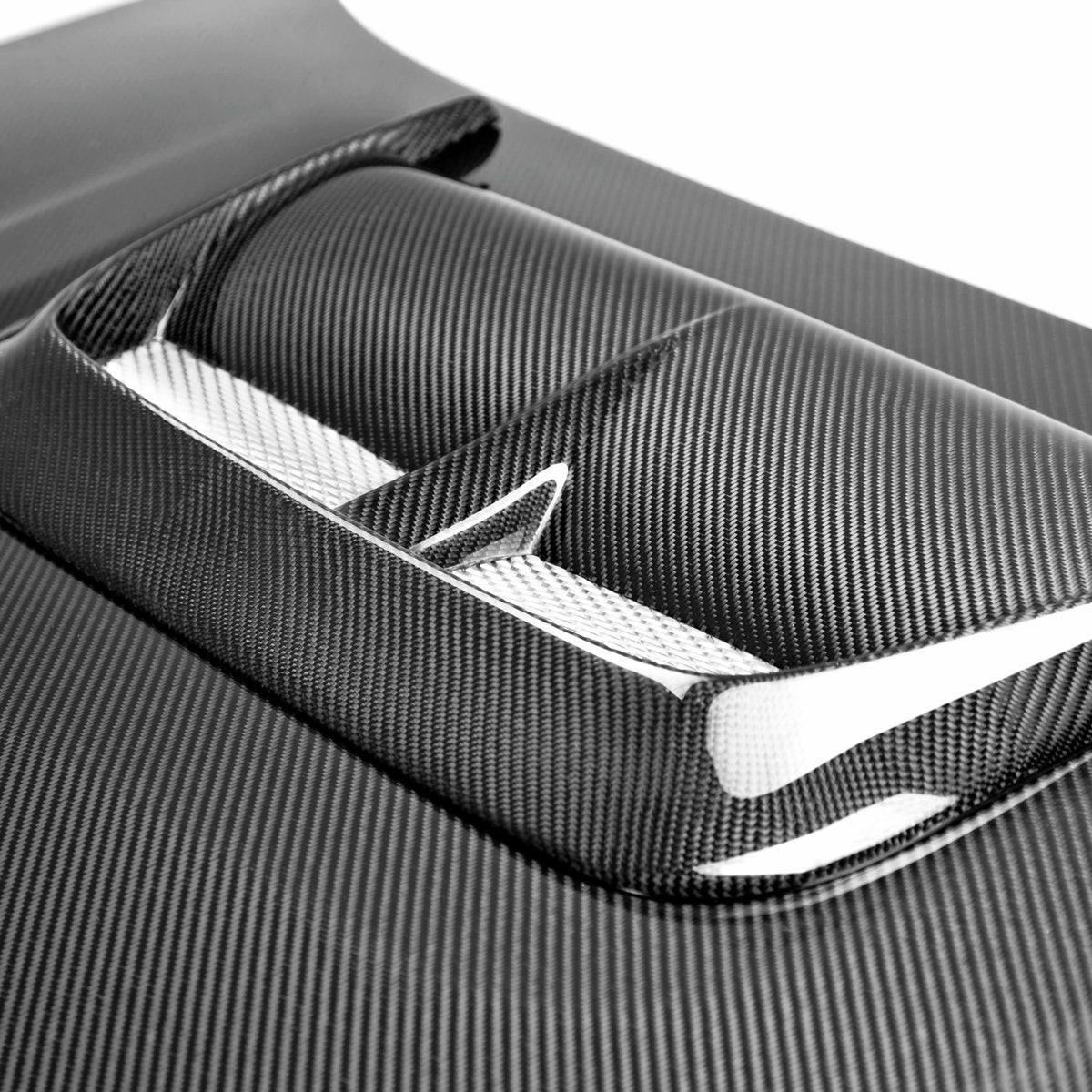 CW-Style Carbon Fiber hood for 2004-2005 Subaru Impreza/WRX / STi