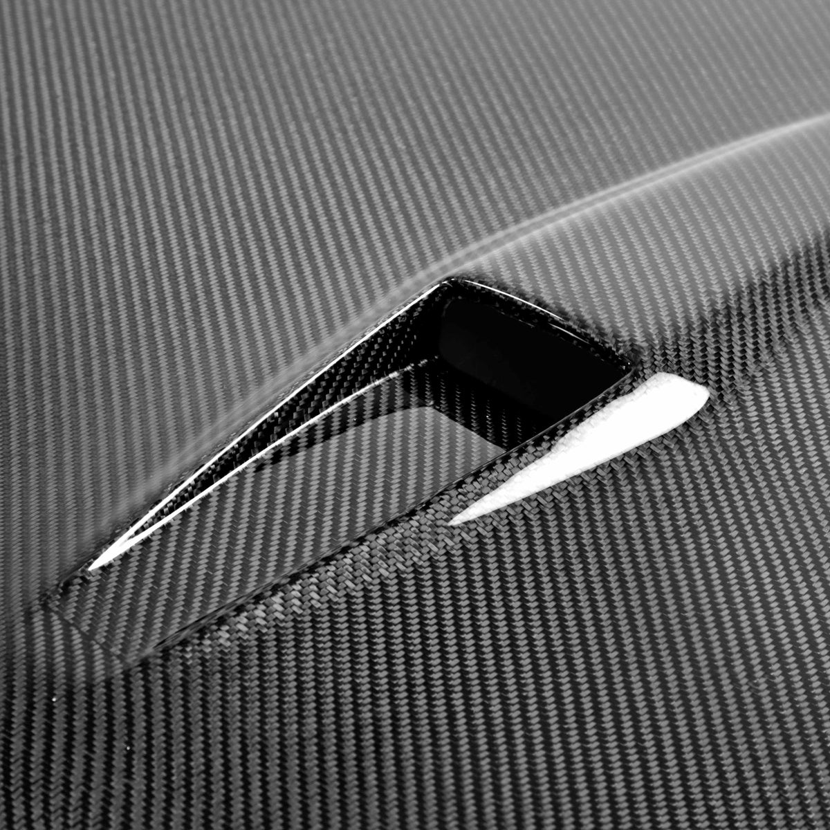 GTII-Style Carbon Fiber hood for 2009-2016 Nissan GT-R