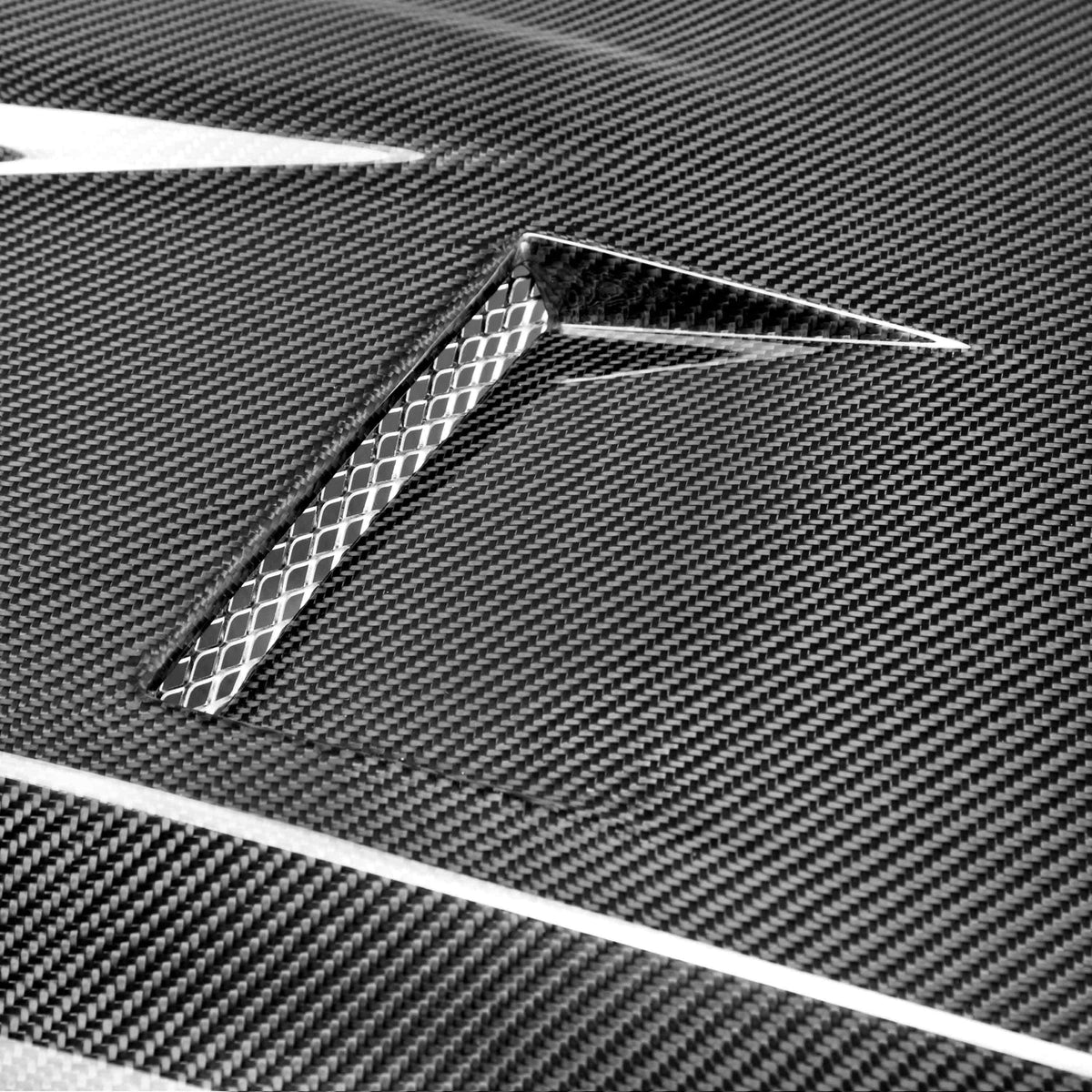 GTII-Style Carbon Fiber hood for 2009-2016 Nissan GT-R