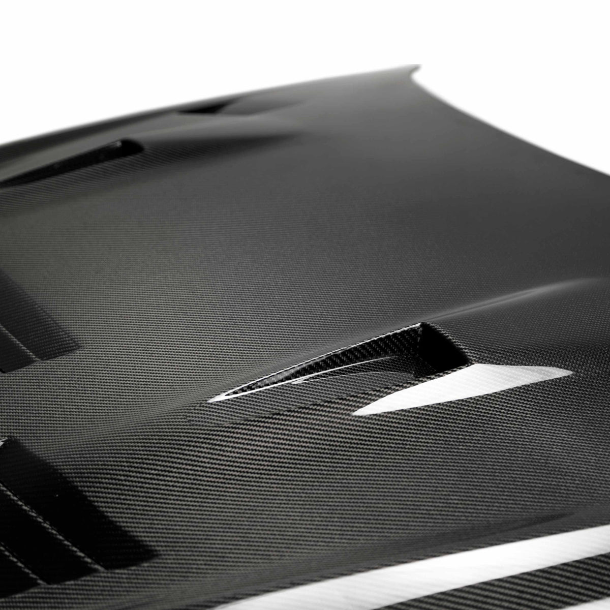 GTII-Style Carbon Fiber hood for 2017-2024 Nissan GT-R
