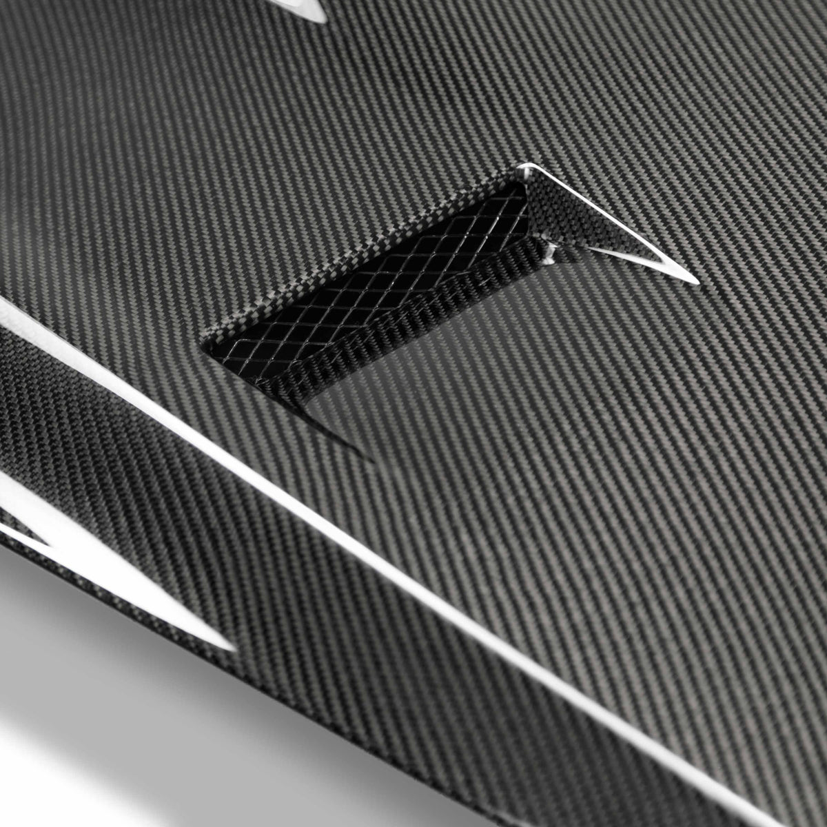GTII-Style Carbon Fiber hood for 2017-2024 Nissan GT-R