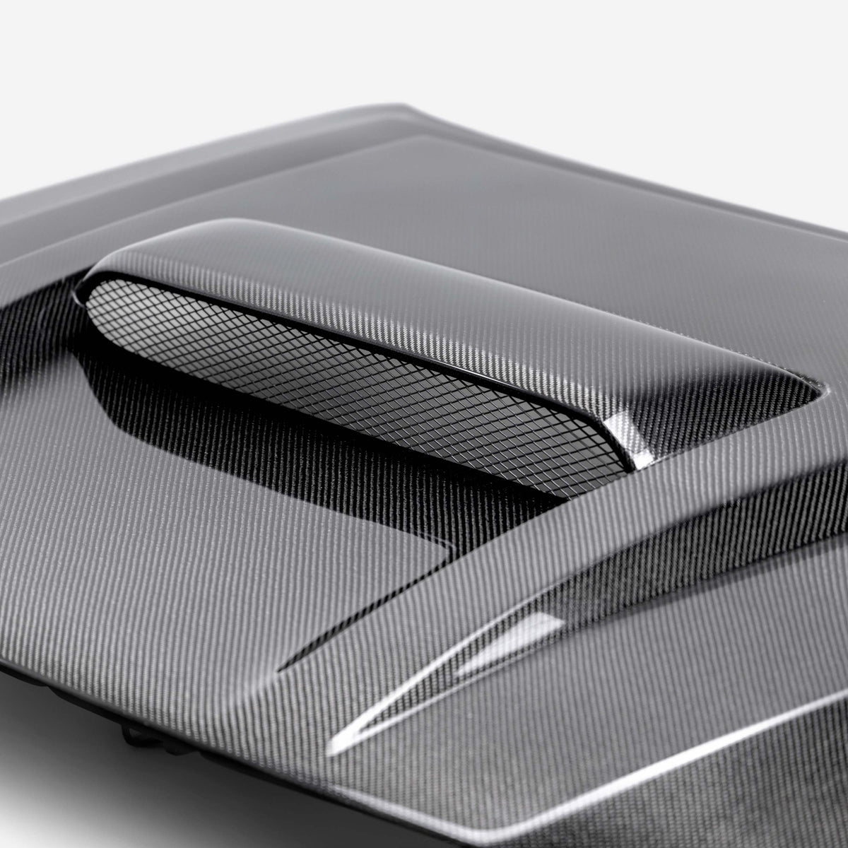 TR-Style Carbon Fiber hood for 2022-2024 Nissan Frontier