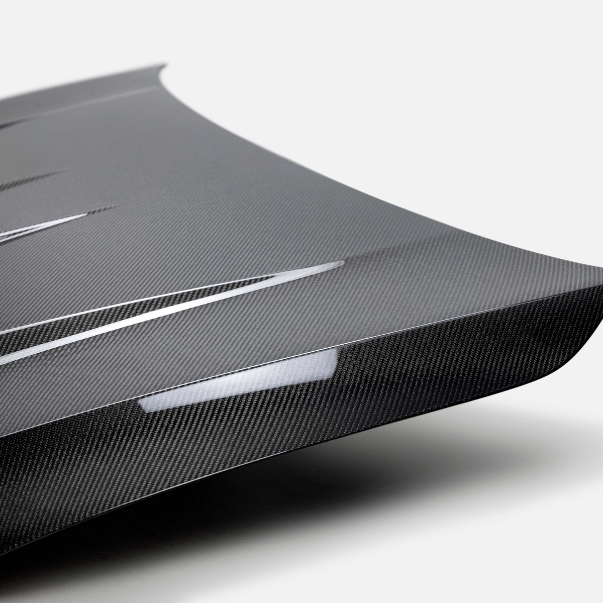 DV-Style Carbon Fiber hood for 2022-2026 Volkswagen Golf GTI / R