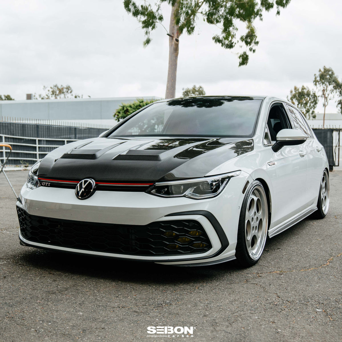DV-Style Carbon Fiber hood for 2022-2026 Volkswagen Golf GTI / R