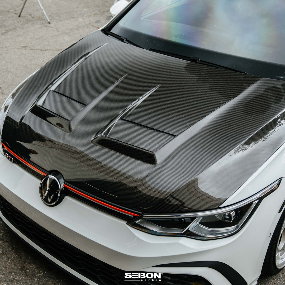 DV-Style Carbon Fiber hood for 2022-2026 Volkswagen Golf GTI / R