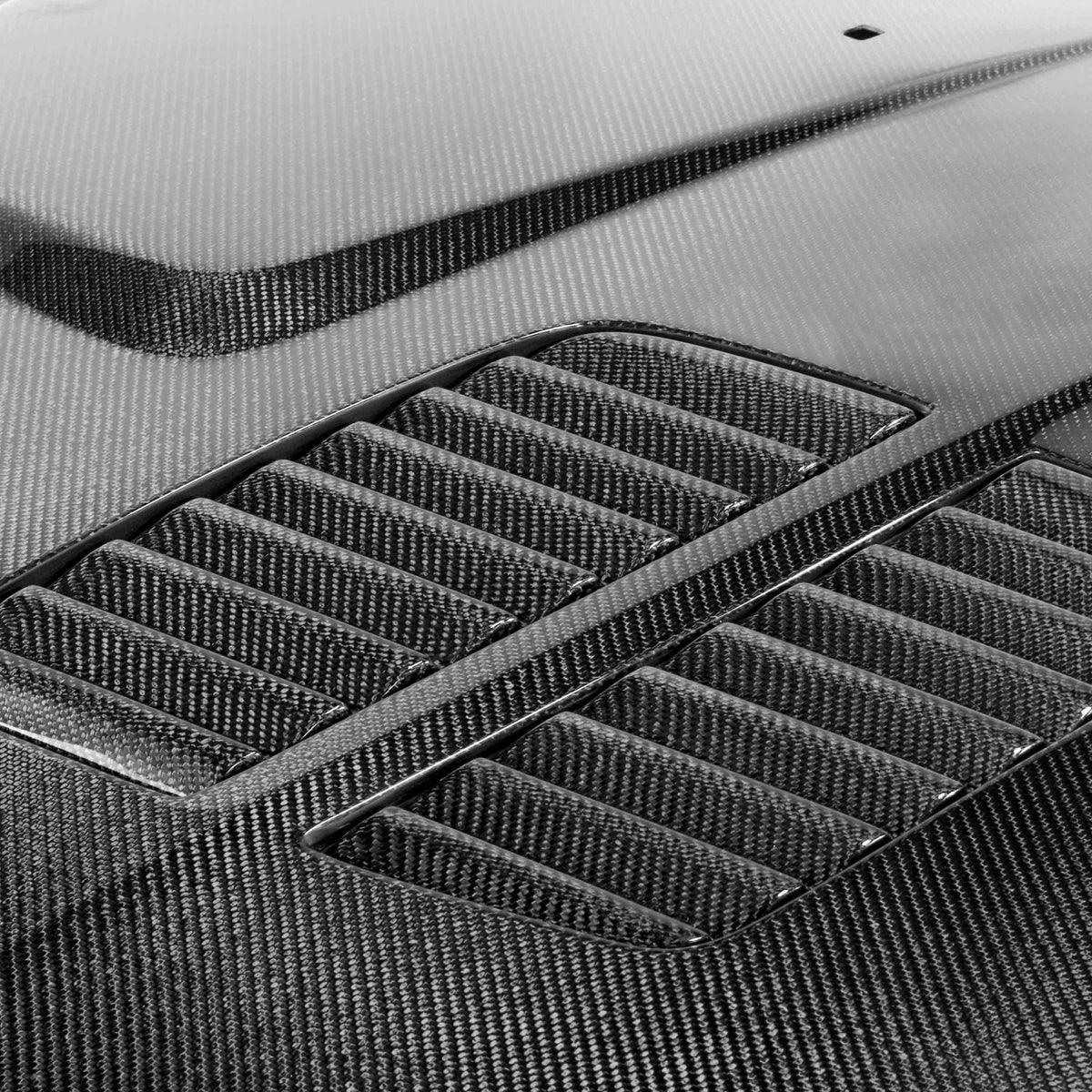 GTR-Style Carbon Fiber hood for 1997-2003 BMW E39