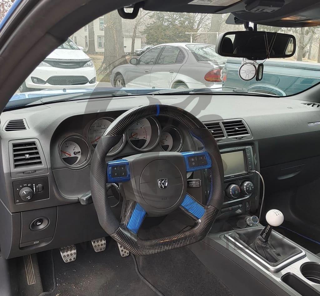 2005-2010 Chrysler 300/ Dodge Charger/Challenger/Magnum Carbon Fiber Steering Wheel