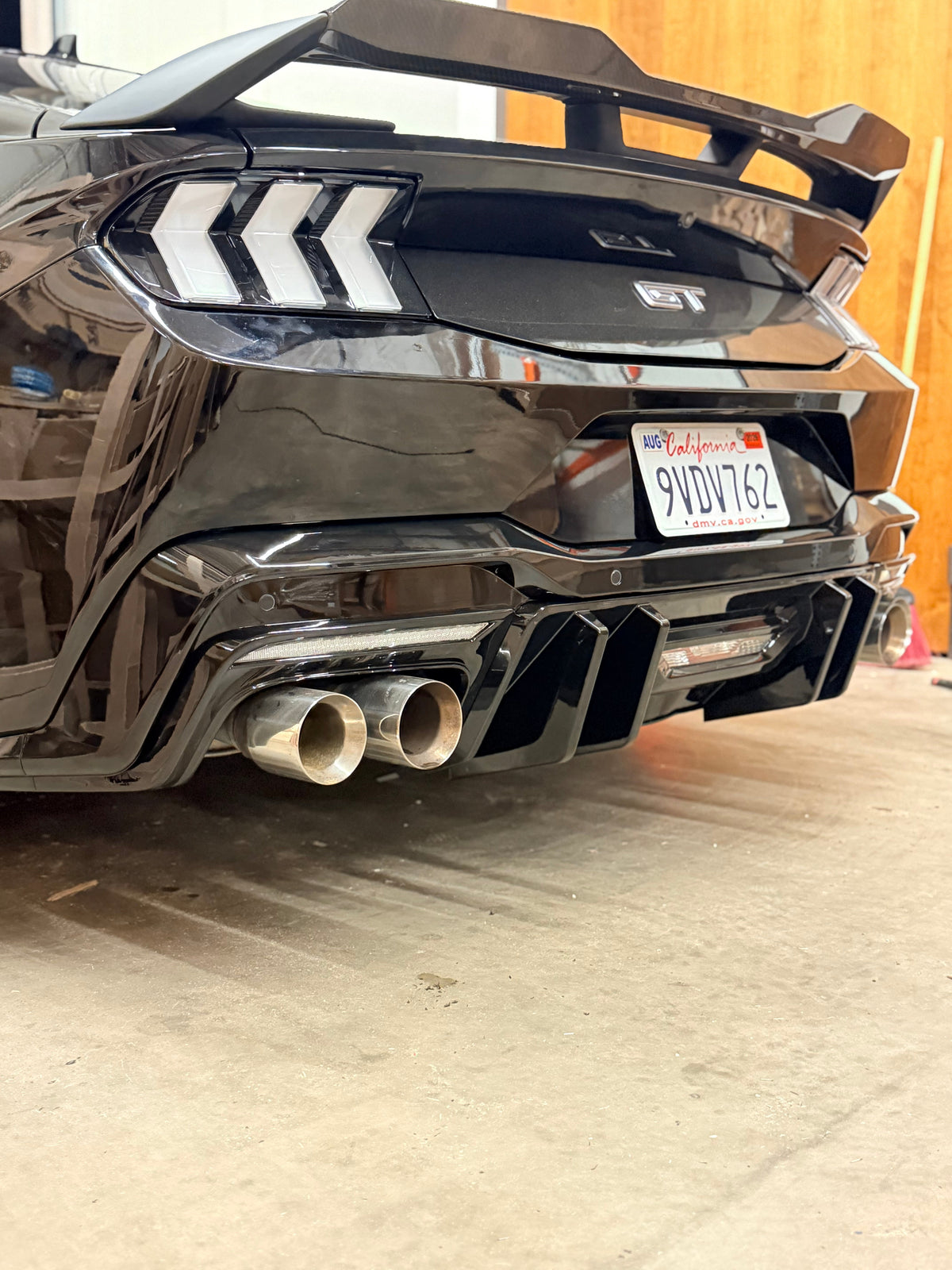 2024+ Mustang V2 Gloss Black Diffuser