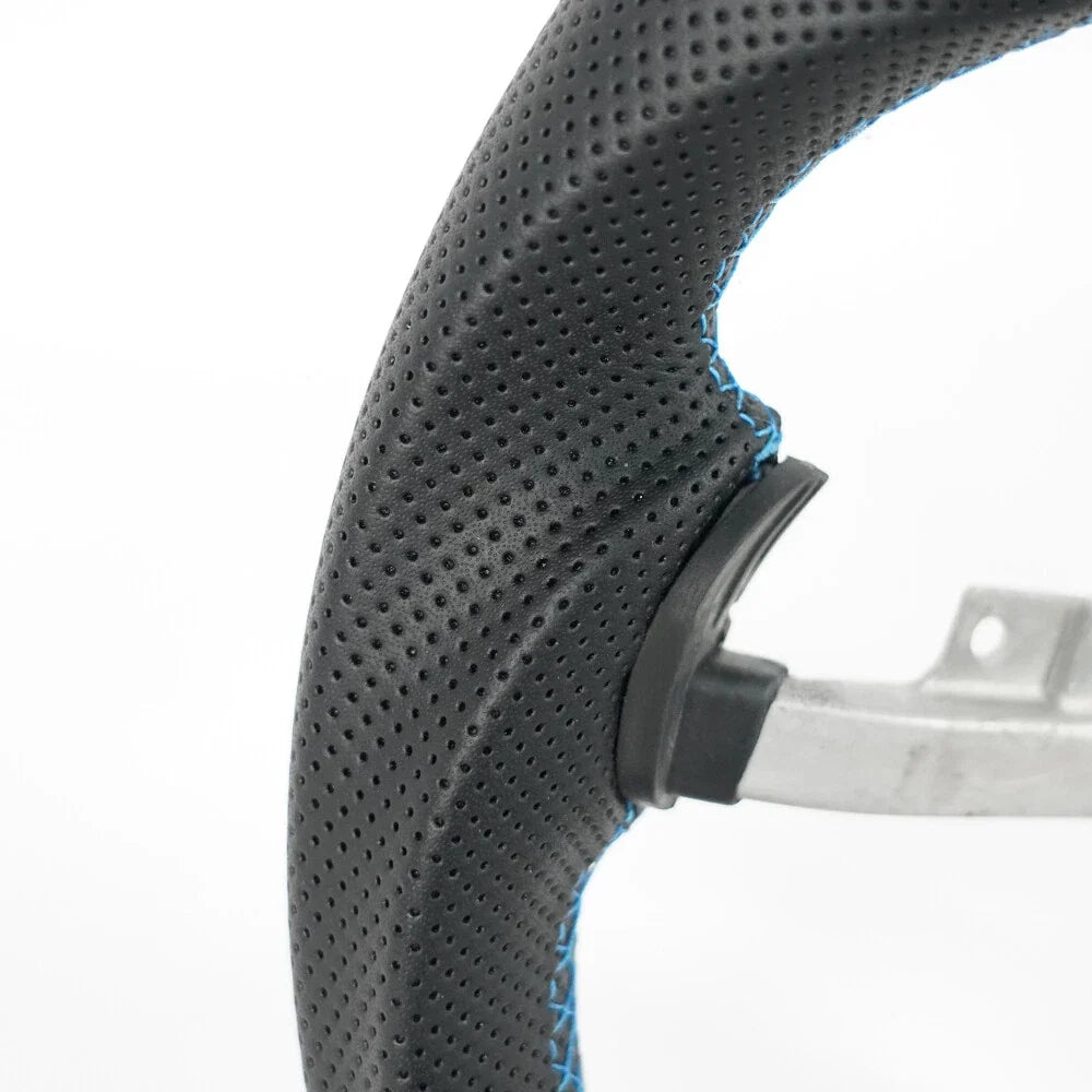 Corvette C6 Carbon Fiber Steering Wheel (Custom Order)