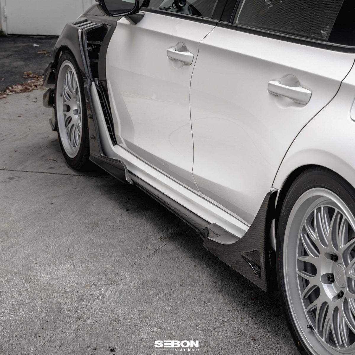 MB-Style Carbon Fiber Rear Side Skirt Extensions for 2023-2026 Honda Civic Type R