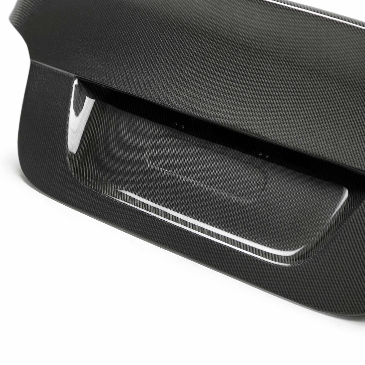 CSL-Style Carbon Fiber trunk lid for 2004-2010 BMW E60 (U.S. Plates)