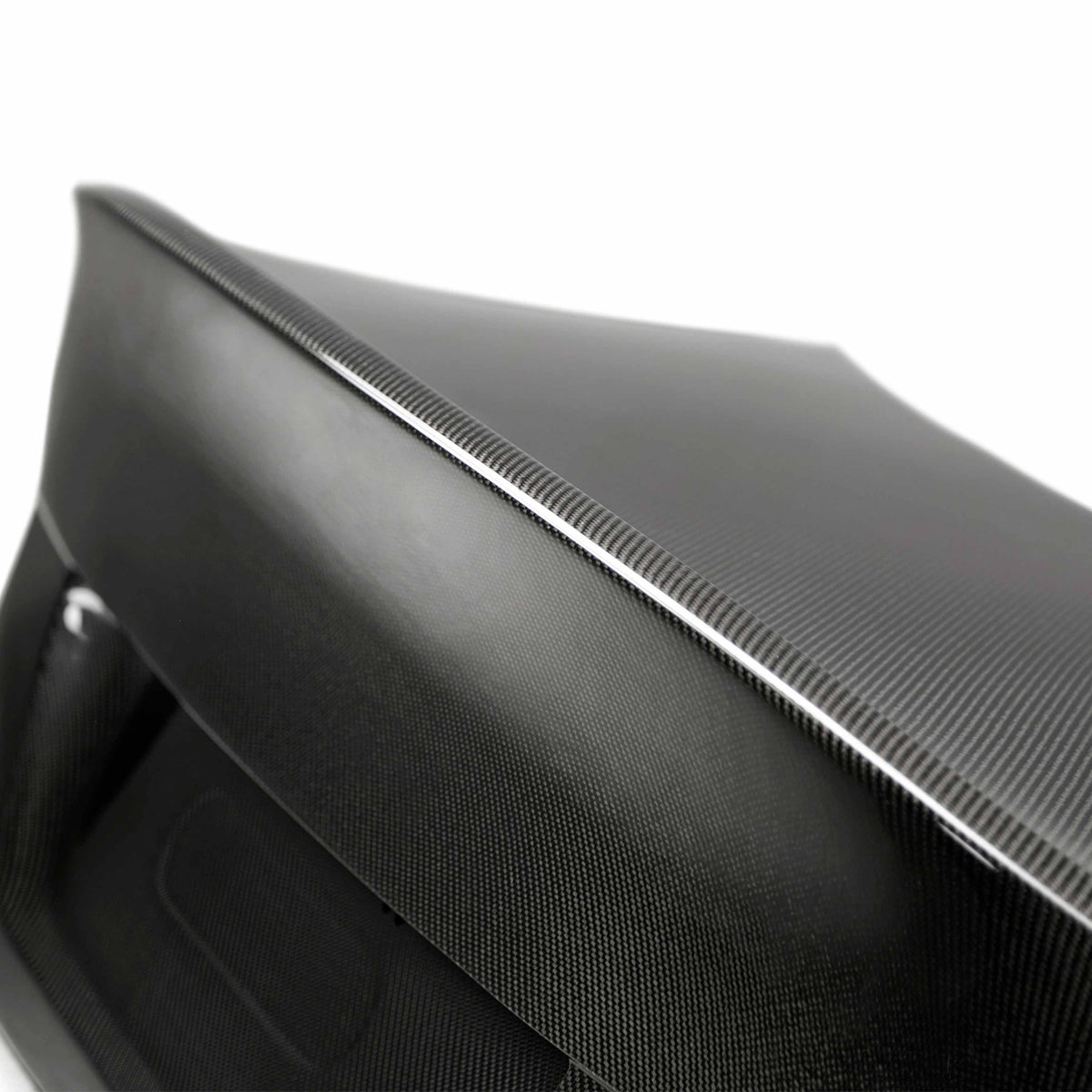CSL-Style Carbon Fiber trunk lid for 2004-2010 BMW E60 (U.S. Plates)
